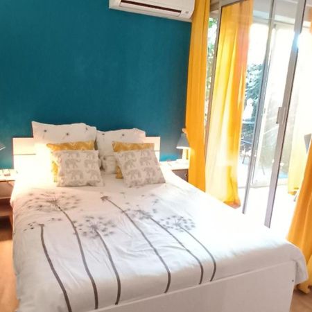 Appartement Cosy A Deux Pas Du Port Сен-Киприен Екстериор снимка